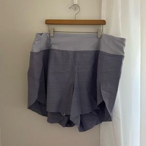 Athleta Run With It Textured 3.5 Shorts Space Dye Tempest Violet | 2X